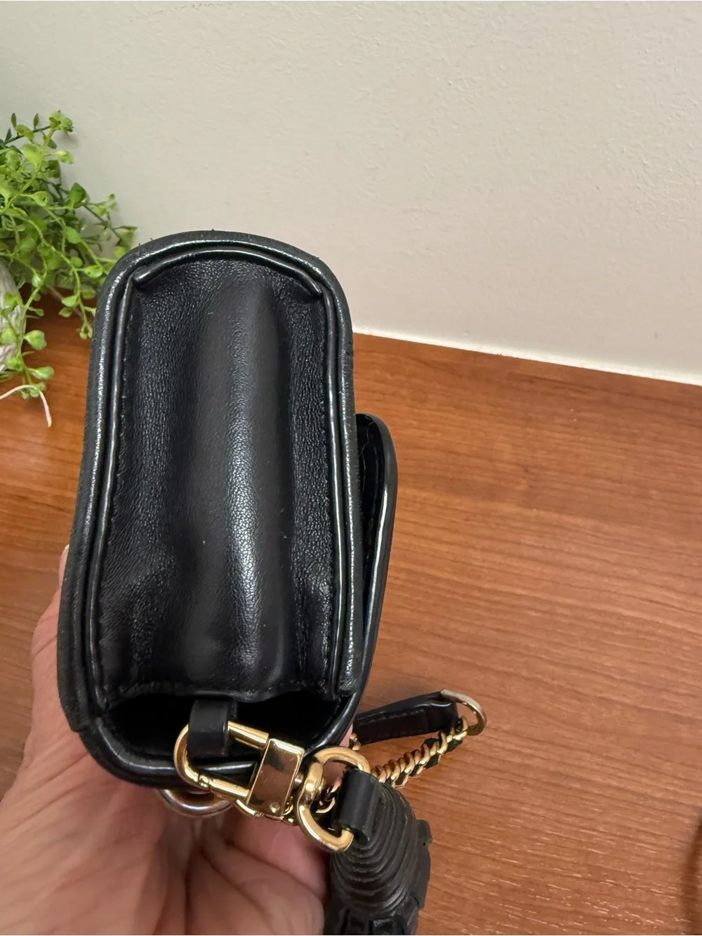 Tory Burch Women's Black Leather Small Fleming Convertible Shoulder Bag EUC